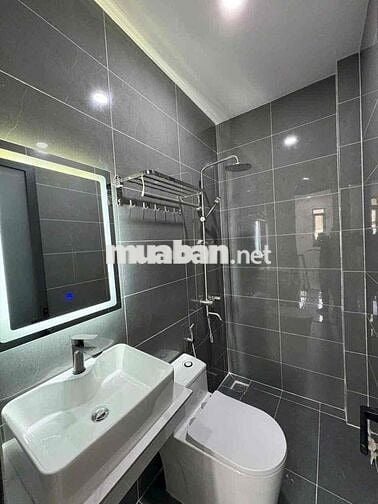 Nhà 1 trệt 1 lầu 75m2 Dĩ An BD gần trạm y tế An Bình, giá ngộp 900tr