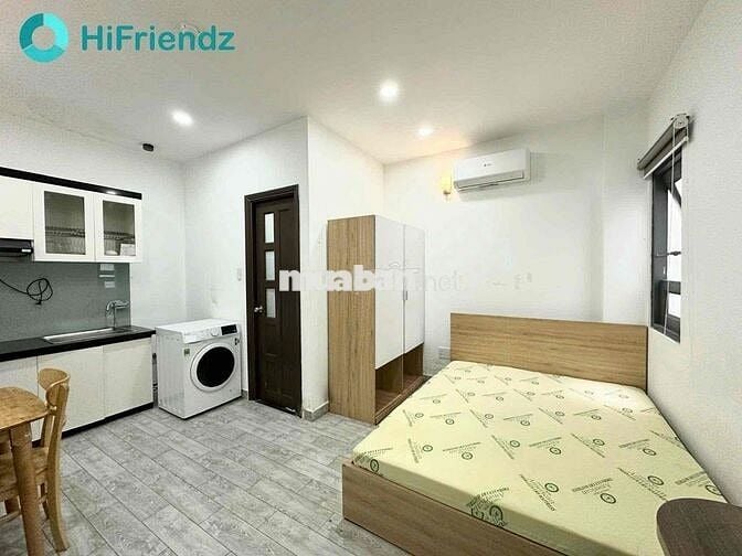 TRỐNG SẴN CHDV NHÀ THANG MÁY - MÁY GIẶT RIÊNG KHU BỜ KÈ Q3