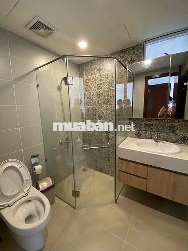 Cho thuê căn 2PN.2WC y hình tầng cao thoáng ở ngay-The Botanica