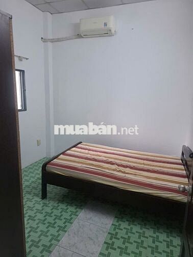 Chính chủ cho thuê nhà mới  DT:4,x10 giá 10tr/thg lầu ,HBC,TĐ
