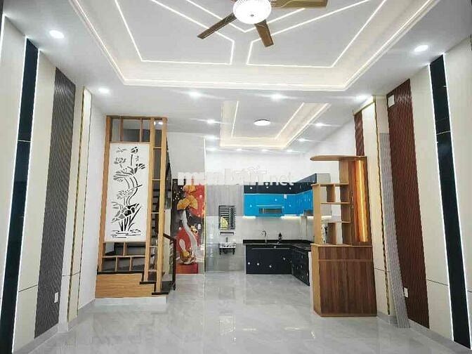 Nhà Đẹp 3 Tầng — Gần Bờ Bao Tân Thắng Aeon 26/3 (5.2m x 10m)