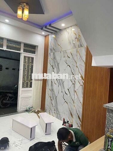 Nhà sổ hồng chung đất thổ cư giấy phép xây dựng số nhà quận