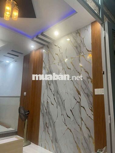 Nhà sổ hồng chung đất thổ cư giấy phép xây dựng số nhà quận