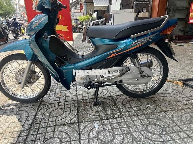 cần bán xe Futue