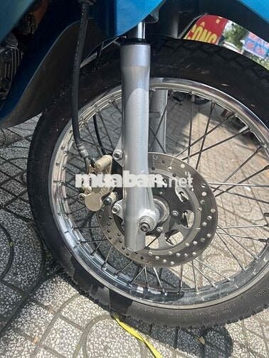cần bán xe Futue