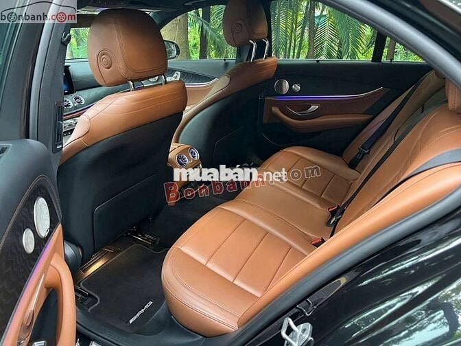 Mercedes Benz E300 AMG 2021 - 1 Tỷ 799 Triệu