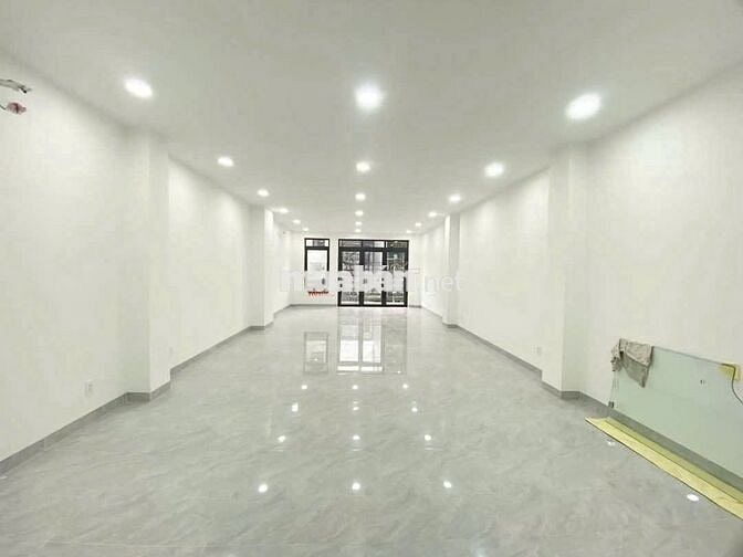 MẶT TIỀN LÊ THÁNH TÔN, ĐƯỜNG VIP TRUNG TÂM SÀI GÒN