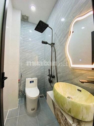 Bán nhà đẹp căn duy nhất ngay đường Trần Quý Cáp P11 Bình Thạnh 3tỷ1