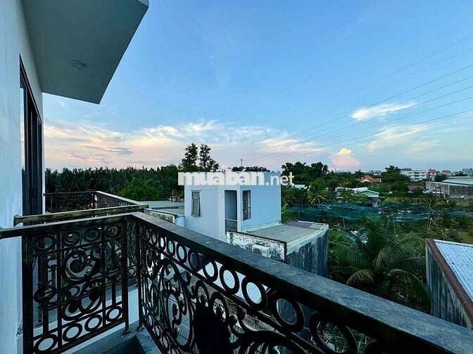 CHO THUÊ STUDIO BAN CÔNG - CỬA SỔ LỚN NGAY COOPMART NHIÊU LỘC GIÁ RẺ