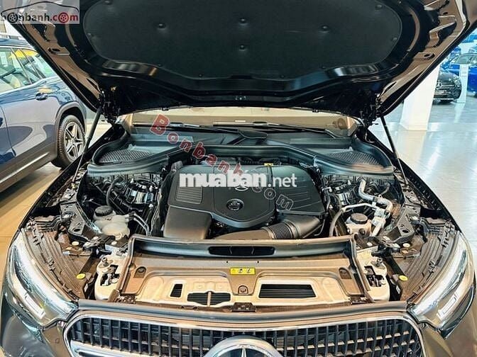 Mercedes Benz GLC200 4Matic 2025 - 2 Tỷ 99 Triệu