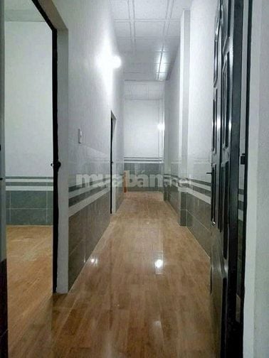 Bán nhà cấp 4 có mặt bằng kinh doanh phía trước, DT 101m2, Giá 810 tri