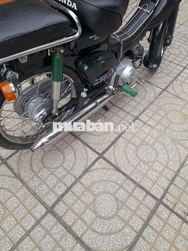 Cần bán xe giấy đầy đủ.máy im.đền cồi ok.