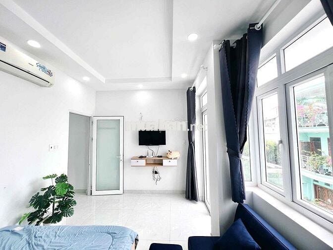 SIÊU PHẨM 1PN TÁCH BẾP BAN CÔNG TO CÁCH BÁCH KHOA CHỈ 1km
