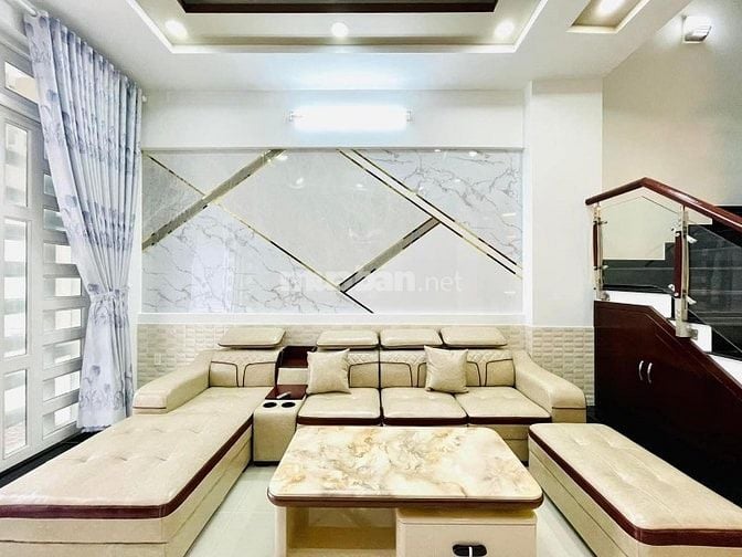 Bán gấp nhà riêng đường Thép Mới, P12, Tân Bình. Chỉ 3,25tỷ. 65m2