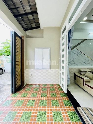 Bán gấp nhà riêng đường Thép Mới, P12, Tân Bình. Chỉ 3,25tỷ. 65m2