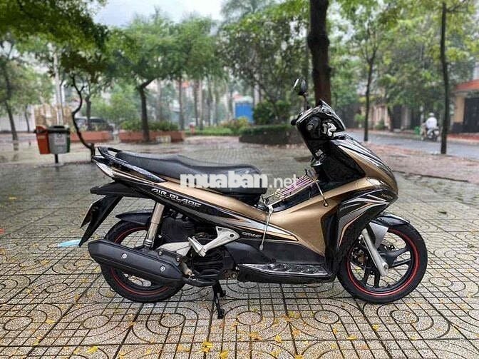 Honda AB Fi 2012 bstp,xe đẹp máy móc zin êm ru