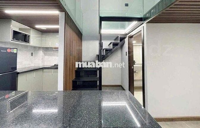 cho thuê căn siêu phẩm duplex ngay ngã tư hàng xanh