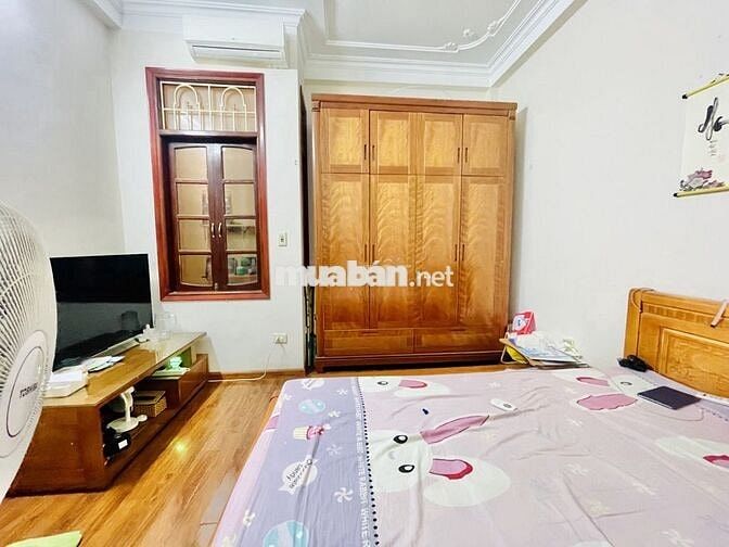 NHÀ TRUNG TÂM CẦU GIẤY 45M X 5 TẦNG CHỈ 10,5 TỶ