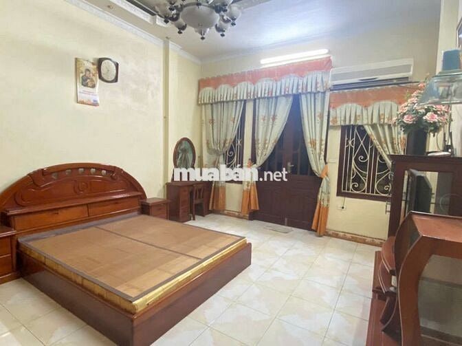 BÁN NHÀ ĐƯỜNG TRIỀU KHÚC. LÔ GÓC. KINH DOANH. 5 TẦNG. 4.95 TỶ.