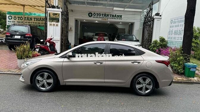 Hyundai Accent 2019 1.4 AT bản đặc biệt - 52000 km