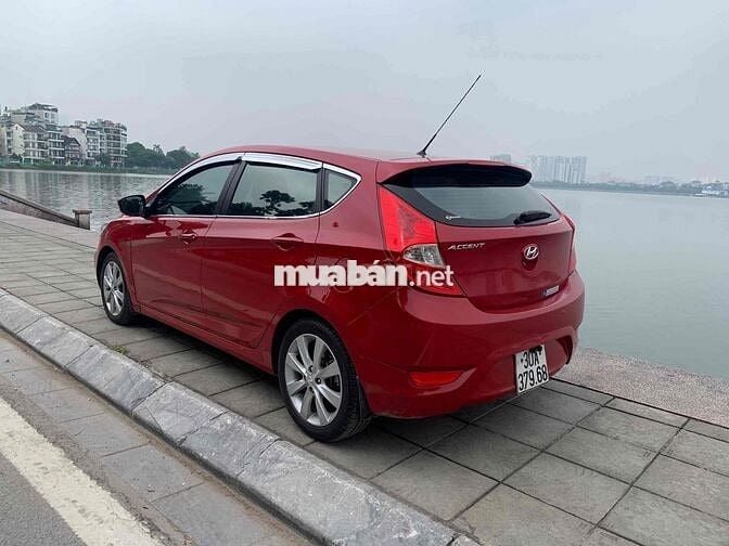 Hyundai Accent 2014 1.4 AT Hatchback nhập khẩu