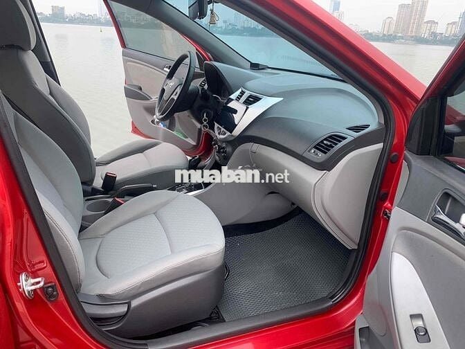 Hyundai Accent 2014 1.4 AT Hatchback nhập khẩu