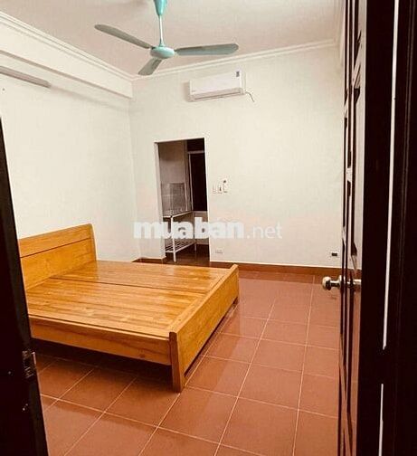 Cho thuê phòng trọ mặt phố Văn Quán khép kín nội thất cơ bản