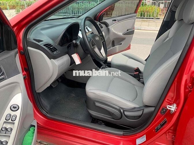 Hyundai Accent 2014 1.4 AT Hatchback nhập khẩu