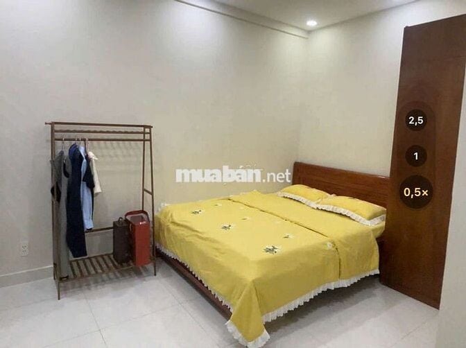 Cho thuê green river 2 phòng ngủ 2wc trống 8,5tr.Full nội thất 10,5tr