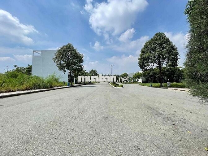 Đất trục chính khu Bình Nguyên gần làng đại học Quốc gia, 2836 Dĩ An