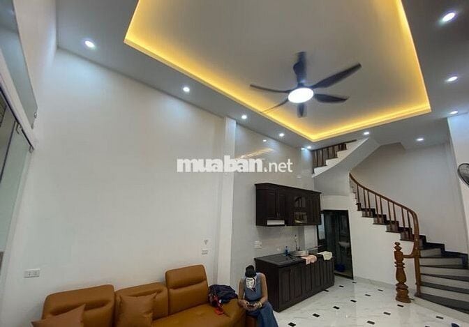 💎 Nhà đẹp Hoàng Mai – 5 tầng, 4PN, 7.8 tỷ, sổ đỏ sang tên ngay