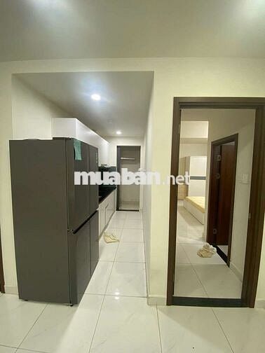 Cho thuê green river 2 phòng ngủ 2wc trống 8,5tr.Full nội thất 10,5tr