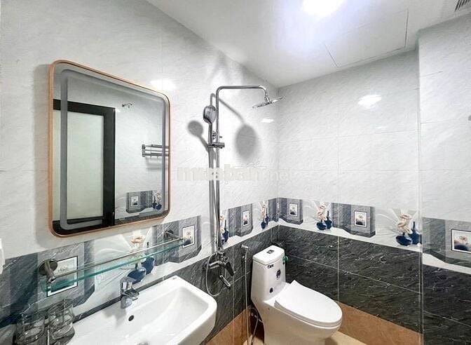 💎 Nhà đẹp Hoàng Mai – 5 tầng, 4PN, 7.8 tỷ, sổ đỏ sang tên ngay