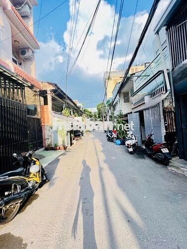 BÌNH THẠNH NHÀ SẠCH FULL NỘI THẤT (4x18) HẺM XE TẢI
