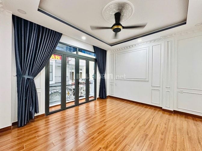 Nhà tân cổ điển Lê Quang Định 51m2 (4,6m*12m) Sổ hồng riêng, hẻm 6m