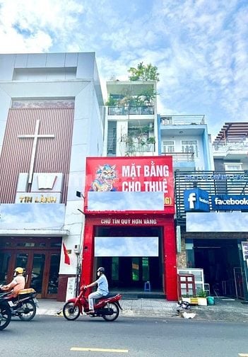 Cho thuê nhà mặt tiền Lạc Long Quân, P.10, Q.TB