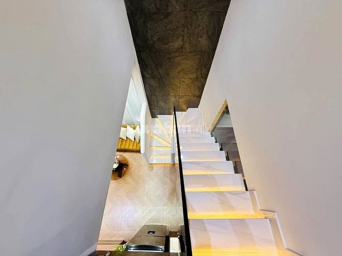chính chủ giảm sâu 500tr bán gấp căn Lạc Long Quân Q11 giá 3tỷ5 sổ hồn
