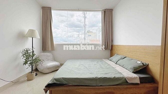 CĂN HỘ CỬA SỔ TRỜI 32m2 FULL NỘI THẤT THANG MÁY, BẢO VỆ GẦN SÂN BAY Q3