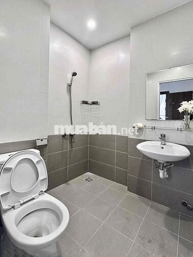🏡(ảnh thật 100%) căn hộ ngay ngã tư 7 Hiền - BV Thống Nhất. gần HUFLIT