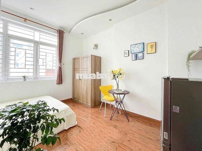 TÂN BÌNH- CỬA SỔ LỚN- ETOWN, VINCOM CỘNG HOÀ