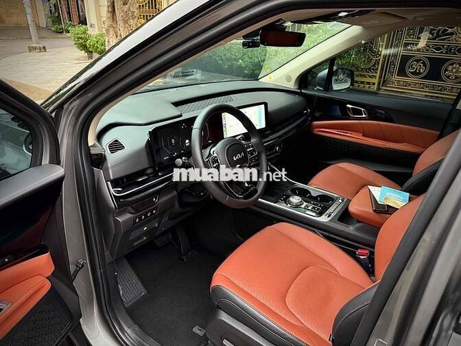 Kia Carnival 2024 Signature Bản Full - 7999 km