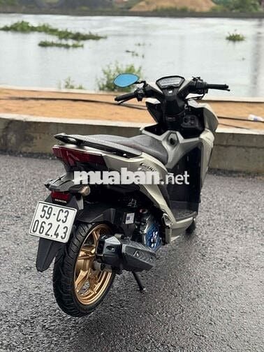 honda vario 150 nhập indo xe ít đi còn zin đẹp