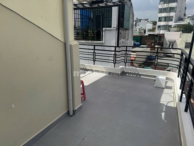 Nhà bán giá 4,25 tỷ số 345/16 phan văn trị bình Thạnh/ 3 lầu và sthg