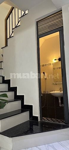 Nhà bán giá 4,25 tỷ số 345/16 phan văn trị bình Thạnh/ 3 lầu và sthg
