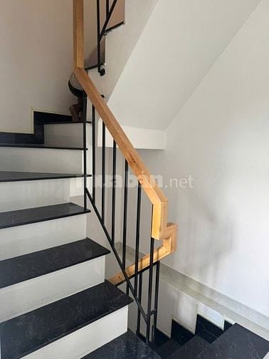Nhà bán giá 4,25 tỷ số 345/16 phan văn trị bình Thạnh/ 3 lầu và sthg