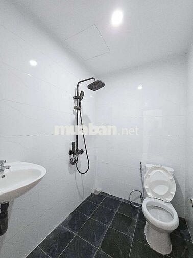 SIÊU PHẨM NHÀ ĐẸP KIỆT OTO TẬN NƠI TRƯỜNG SƠN ĐÀ NẴNG. 100M, 2TY690
