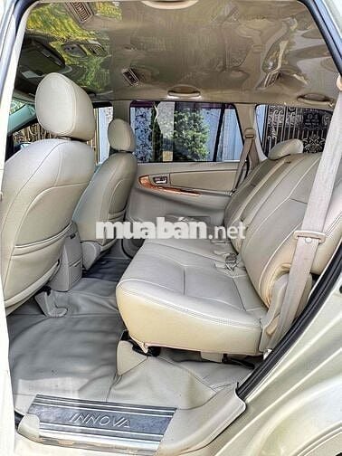 Toyota Innova 2009 G - 170000 km