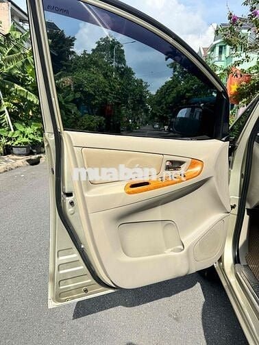 Toyota Innova 2009 G - 170000 km