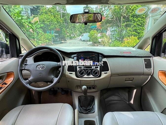 Toyota Innova 2009 G - 170000 km