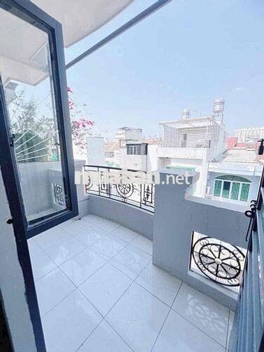 PHÒNG BAN CÔNG SẴN ĐỒ GẦN ÂU CƠ VĂN HIẾN GIÁ RẺ SIÊU THOÁNG MÁT